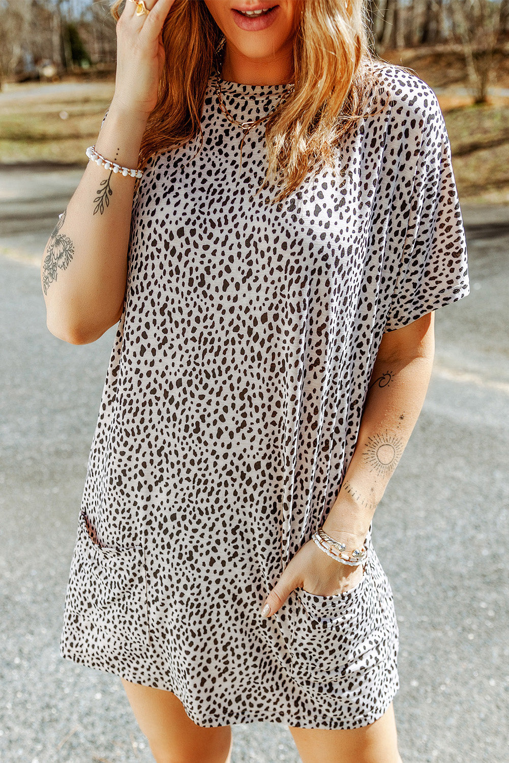 Leopard Print Side Pockets Tunic Top